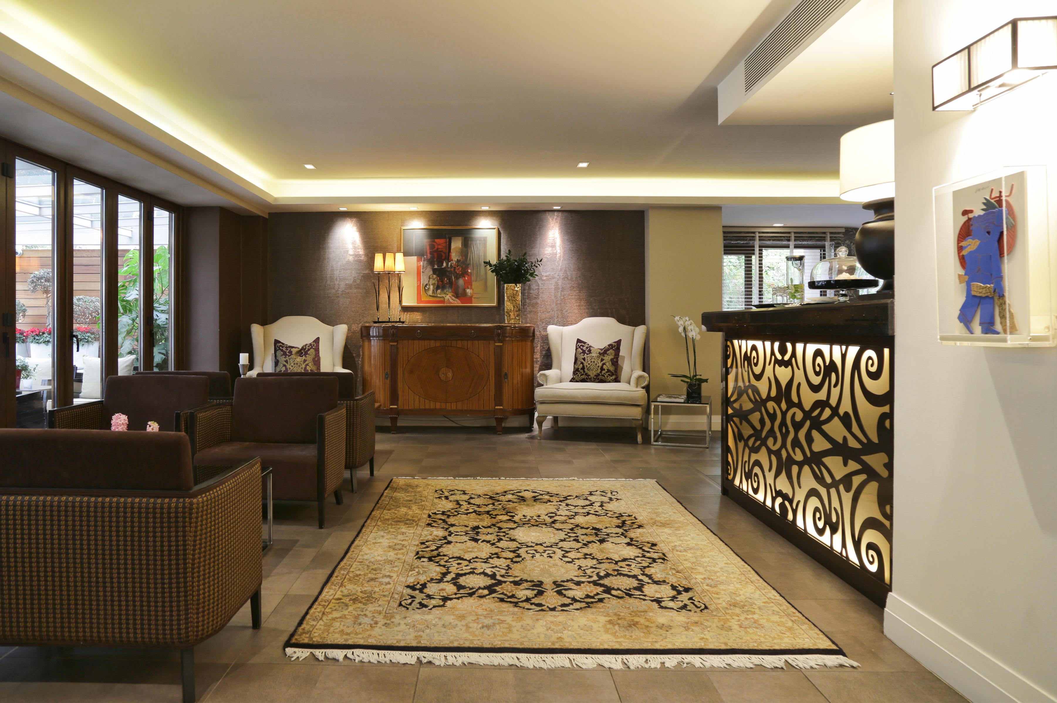 The Y Hotel 4*