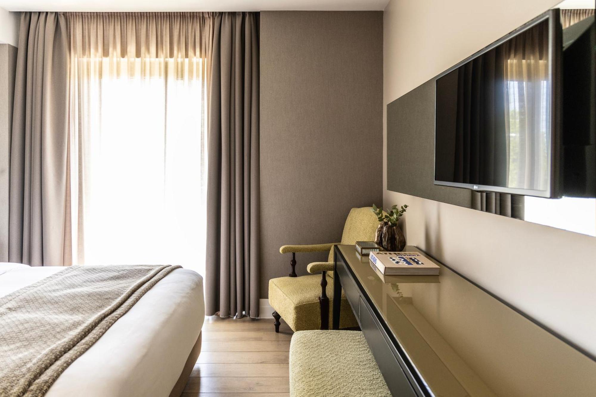 Hotel The Y