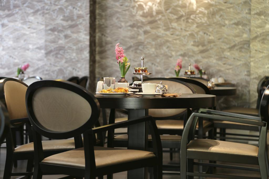 Hotel The Y Athens