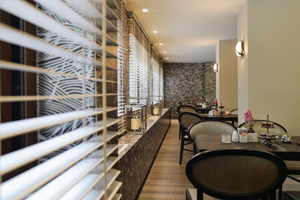 The Y Hotel 4*