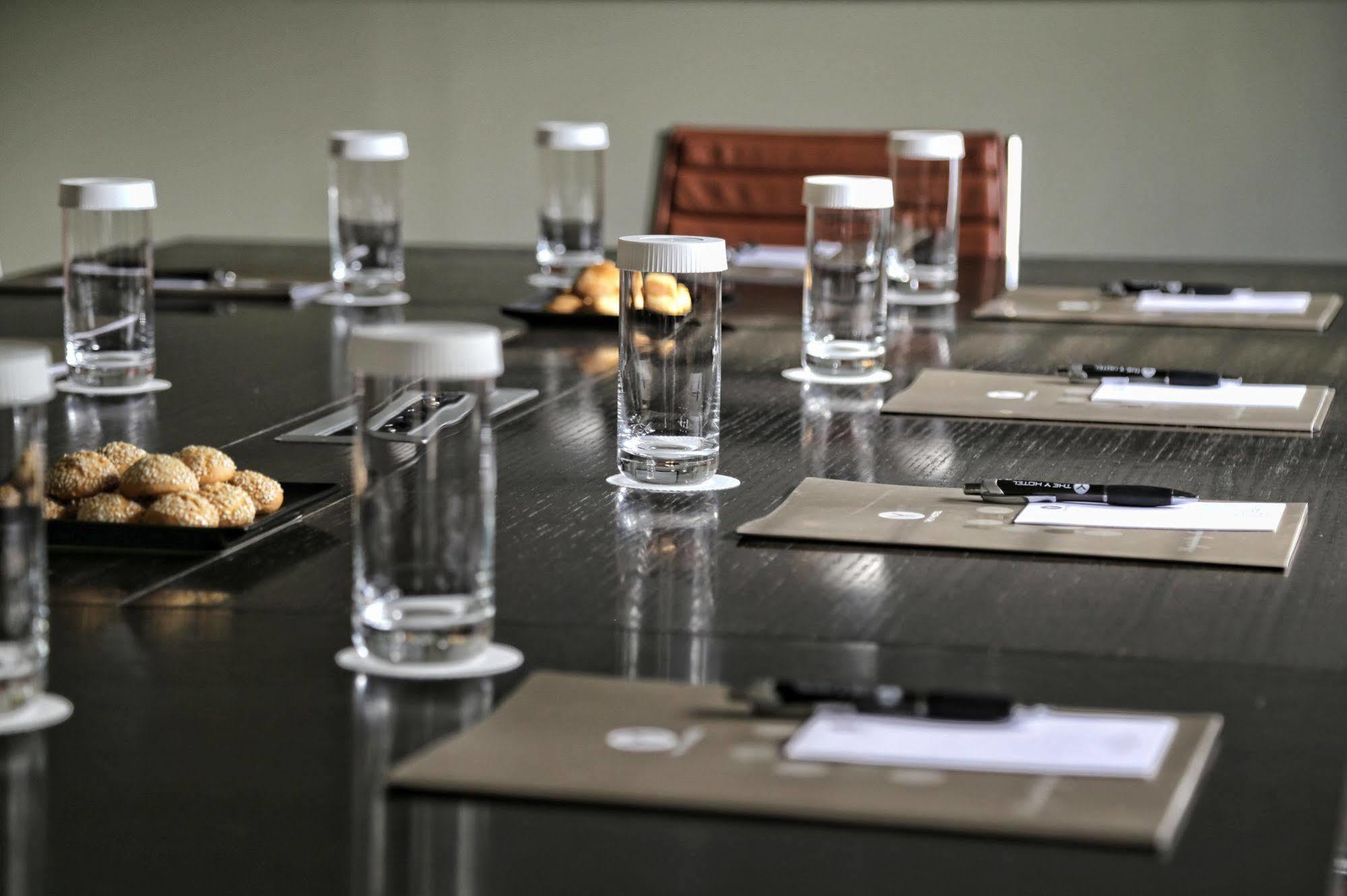 The Y Hotel 4*